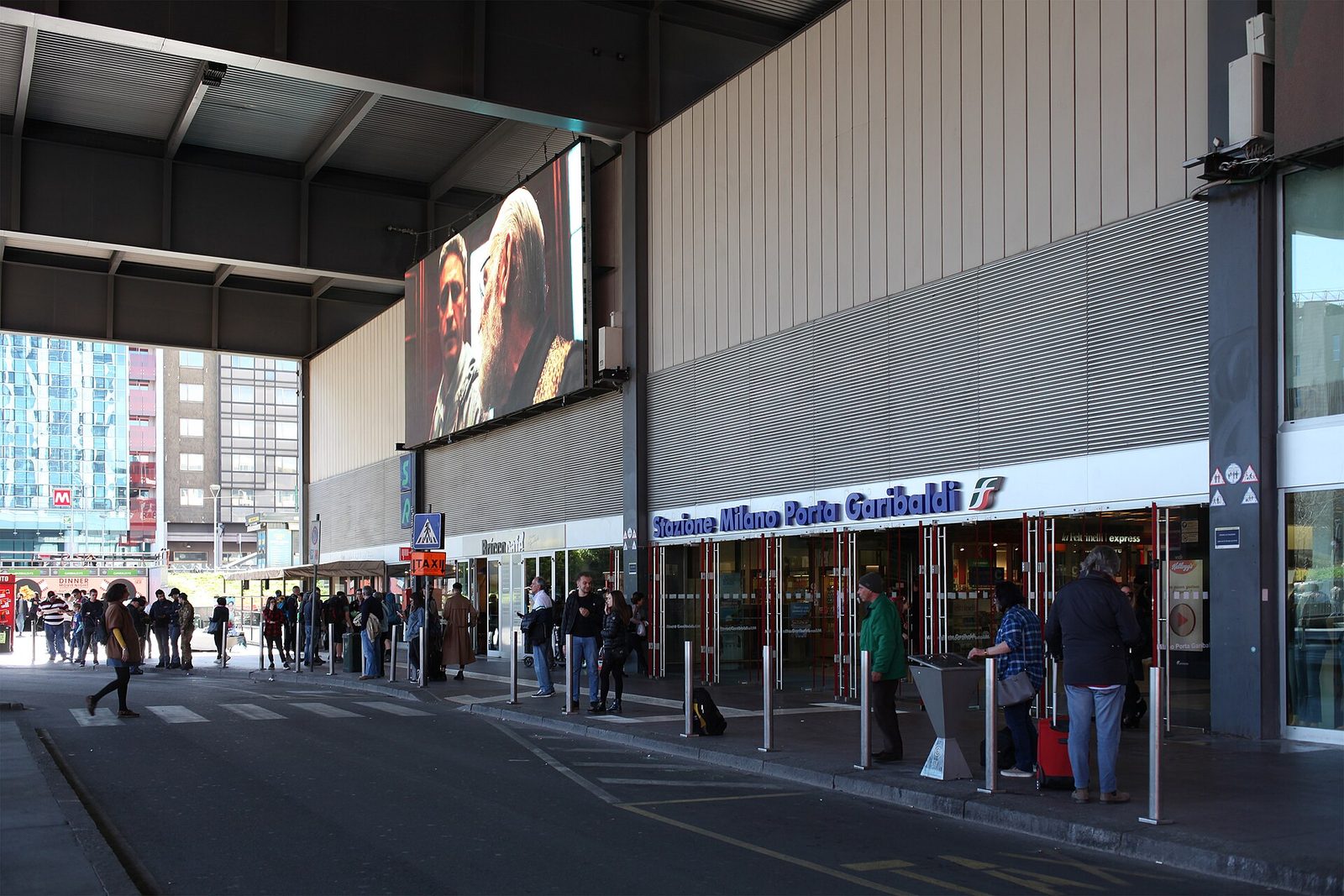Milano Porta Garibaldi, Milan