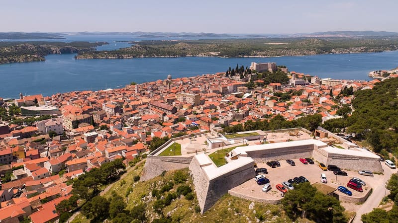 Šibenik, Split